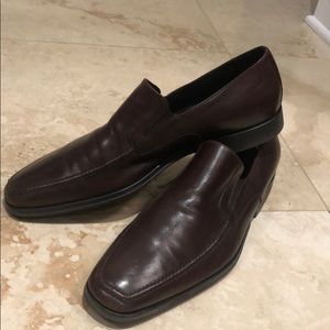 Bruno Magli BROWN slip on- EUC